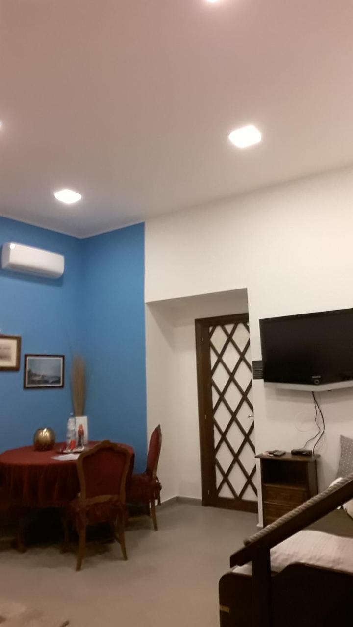 Room Don Carlo Naples Extérieur photo